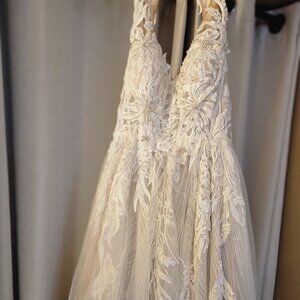 Galina Signature Wedding Gown SWG841